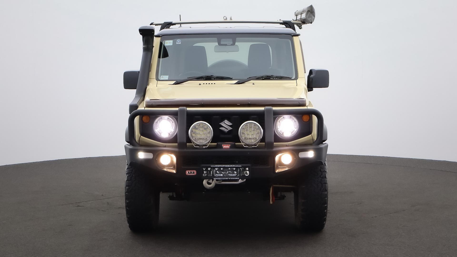 Suzuki Jimny image 2