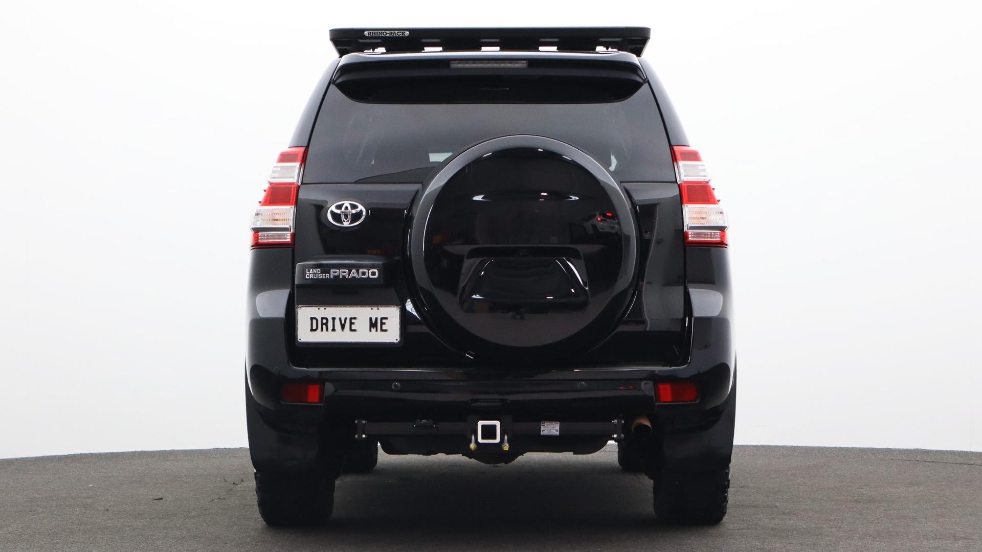 Toyota Landcruiser Prado image 3