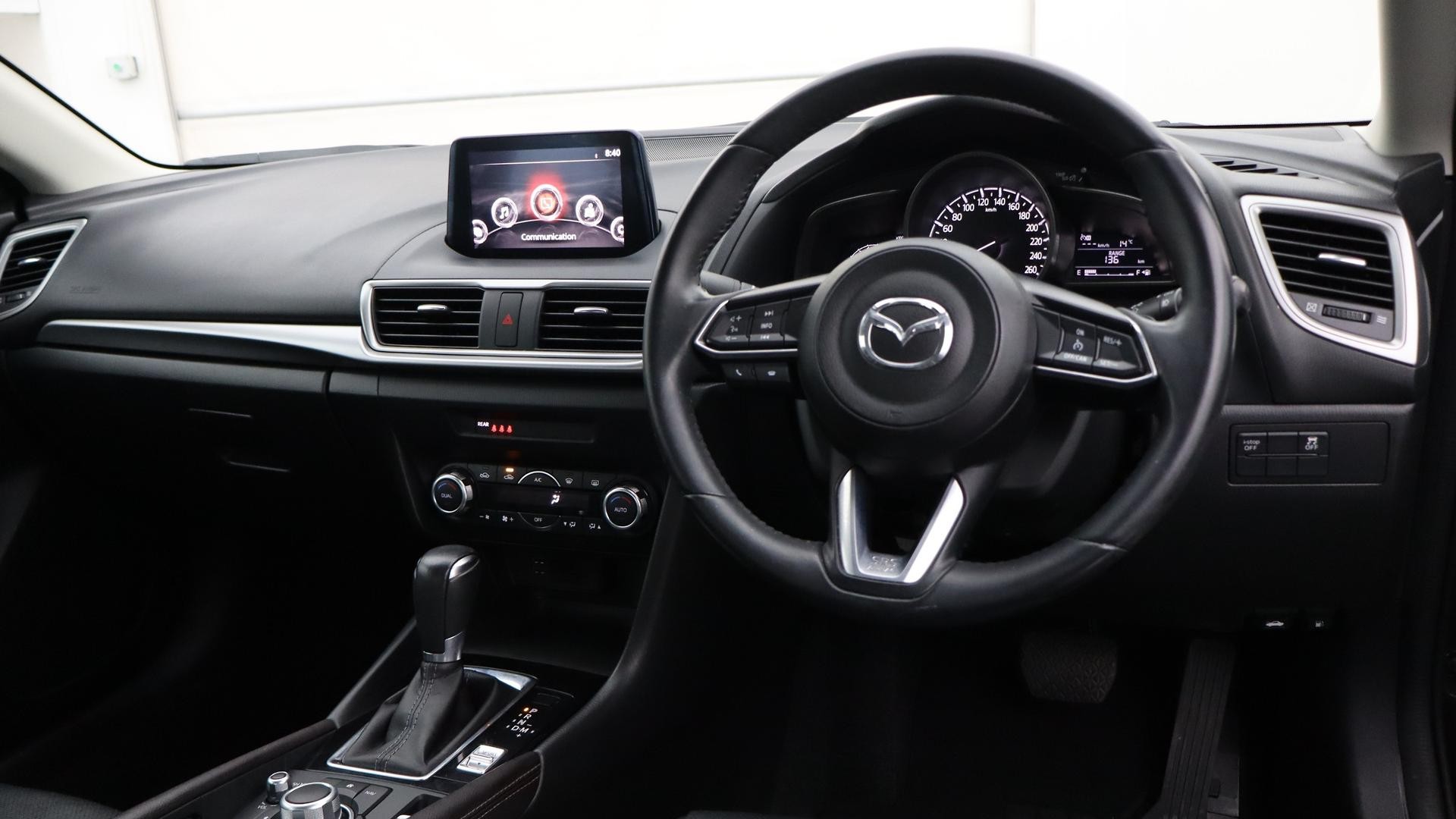 Mazda 3 image 4