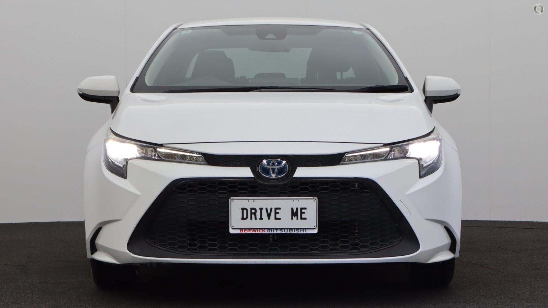 Toyota Corolla image 2