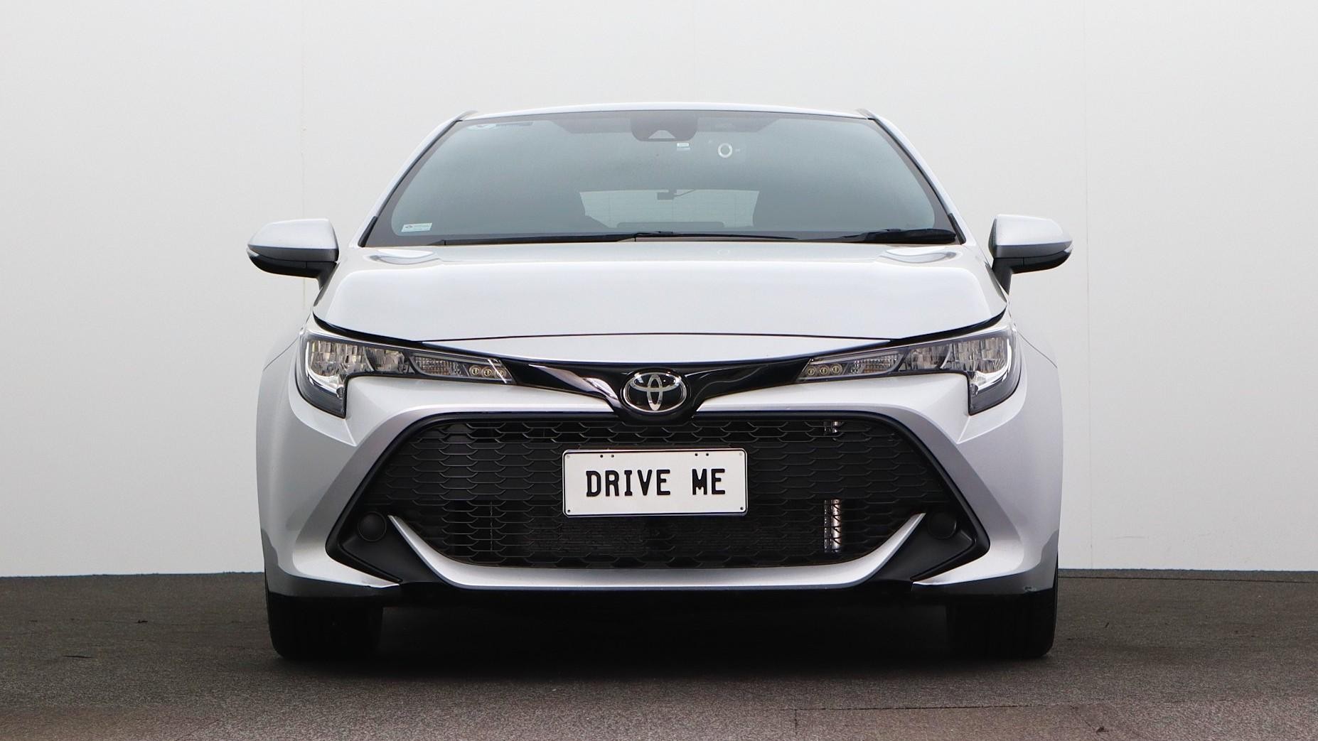 Toyota Corolla image 2