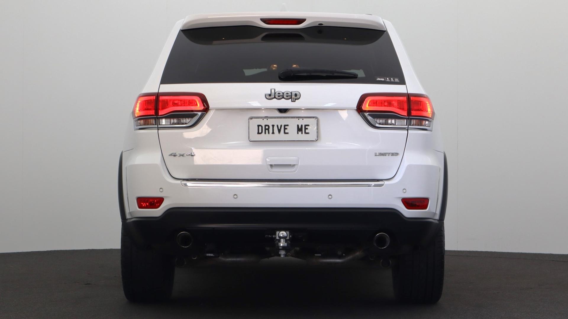 Jeep Grand Cherokee image 3