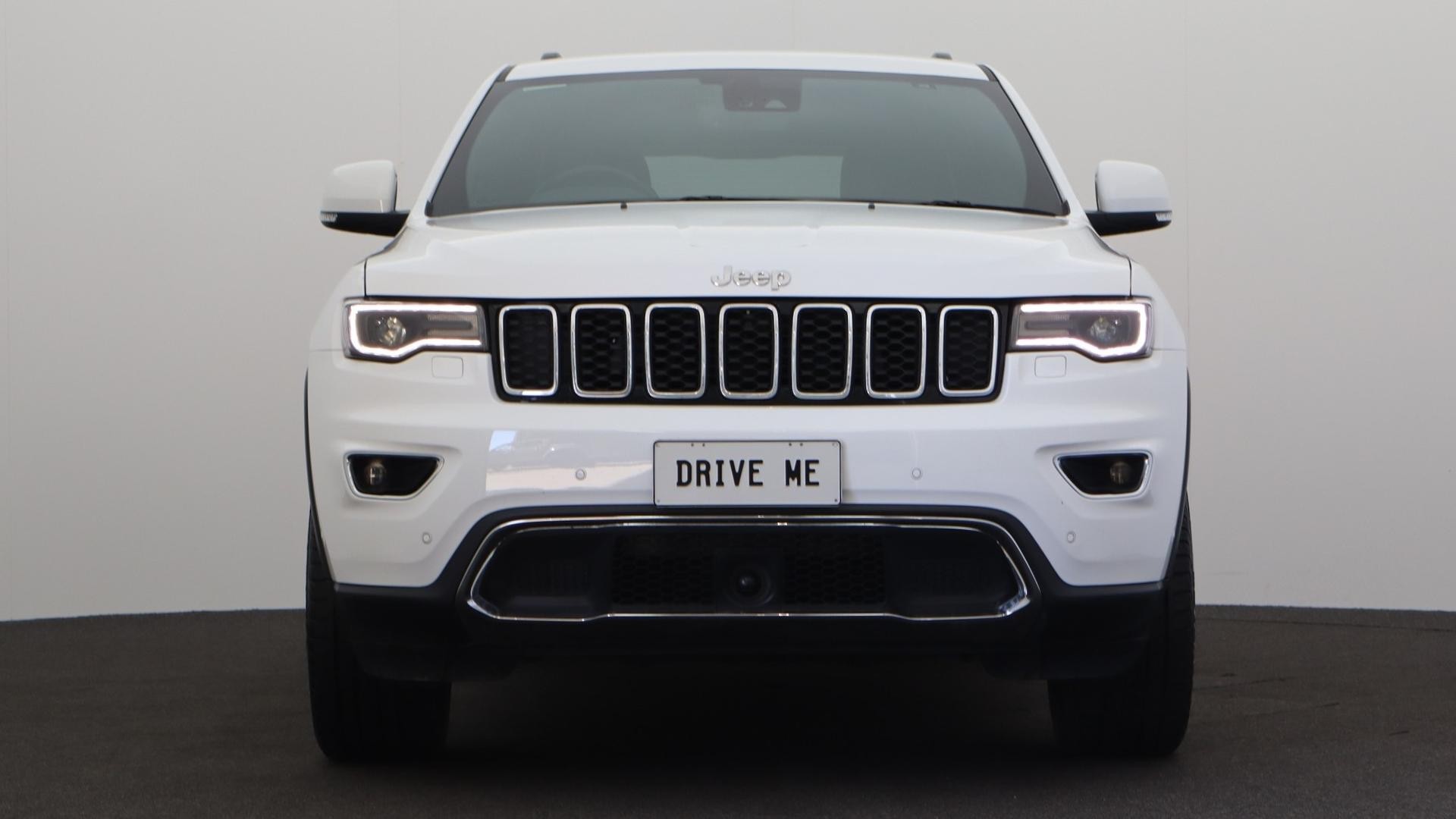 Jeep Grand Cherokee image 2