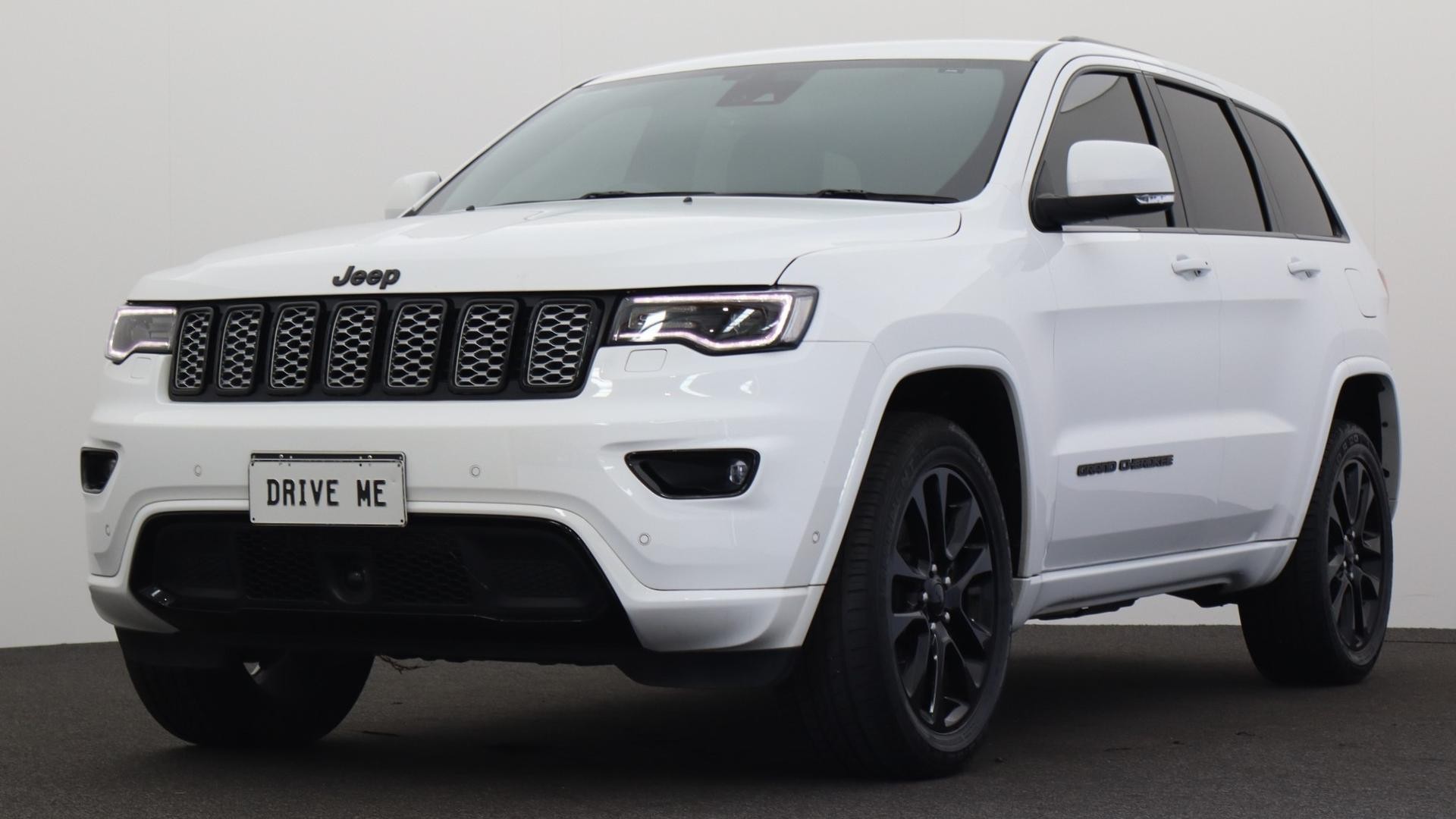 Jeep Grand Cherokee image 1