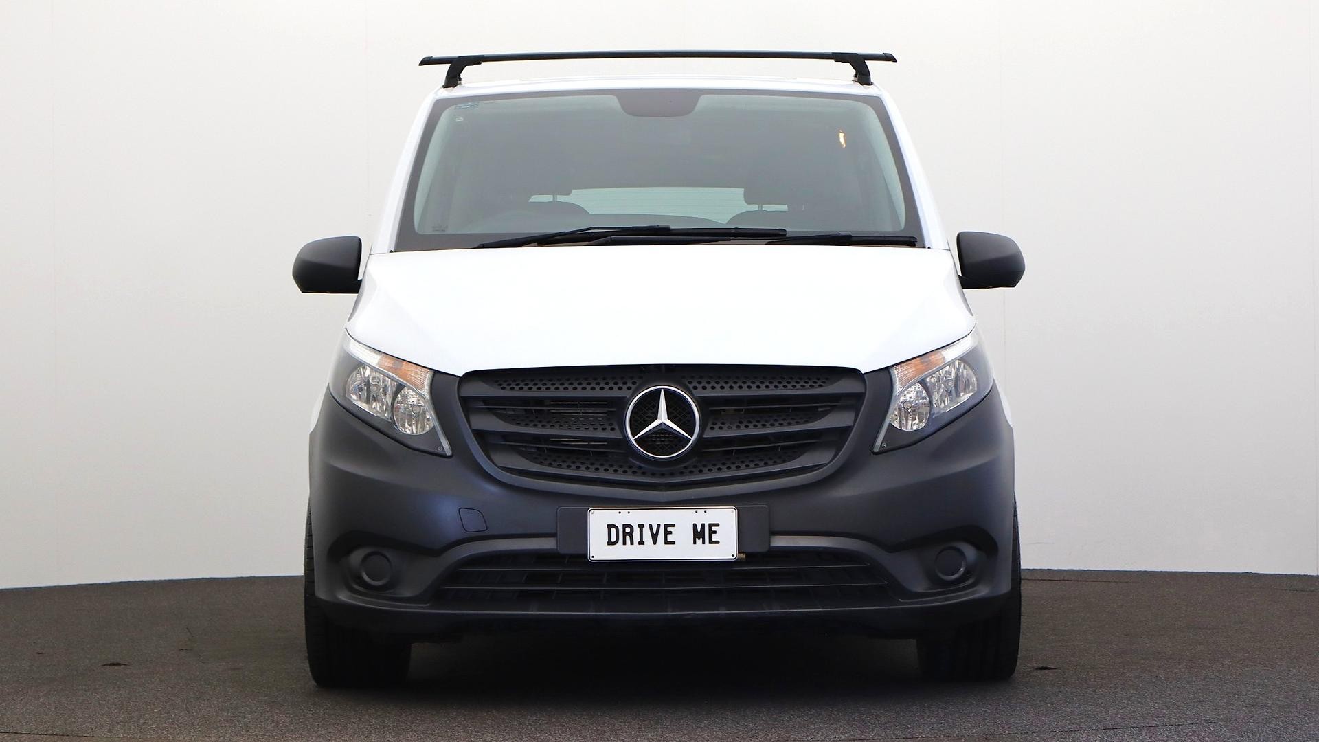 Mercedes Benz Vito image 2