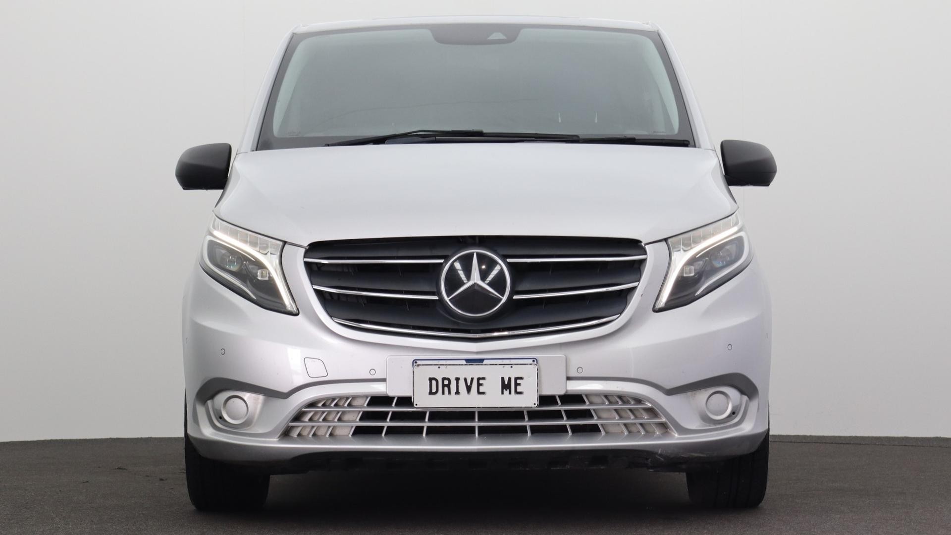 Mercedes Benz Vito image 2