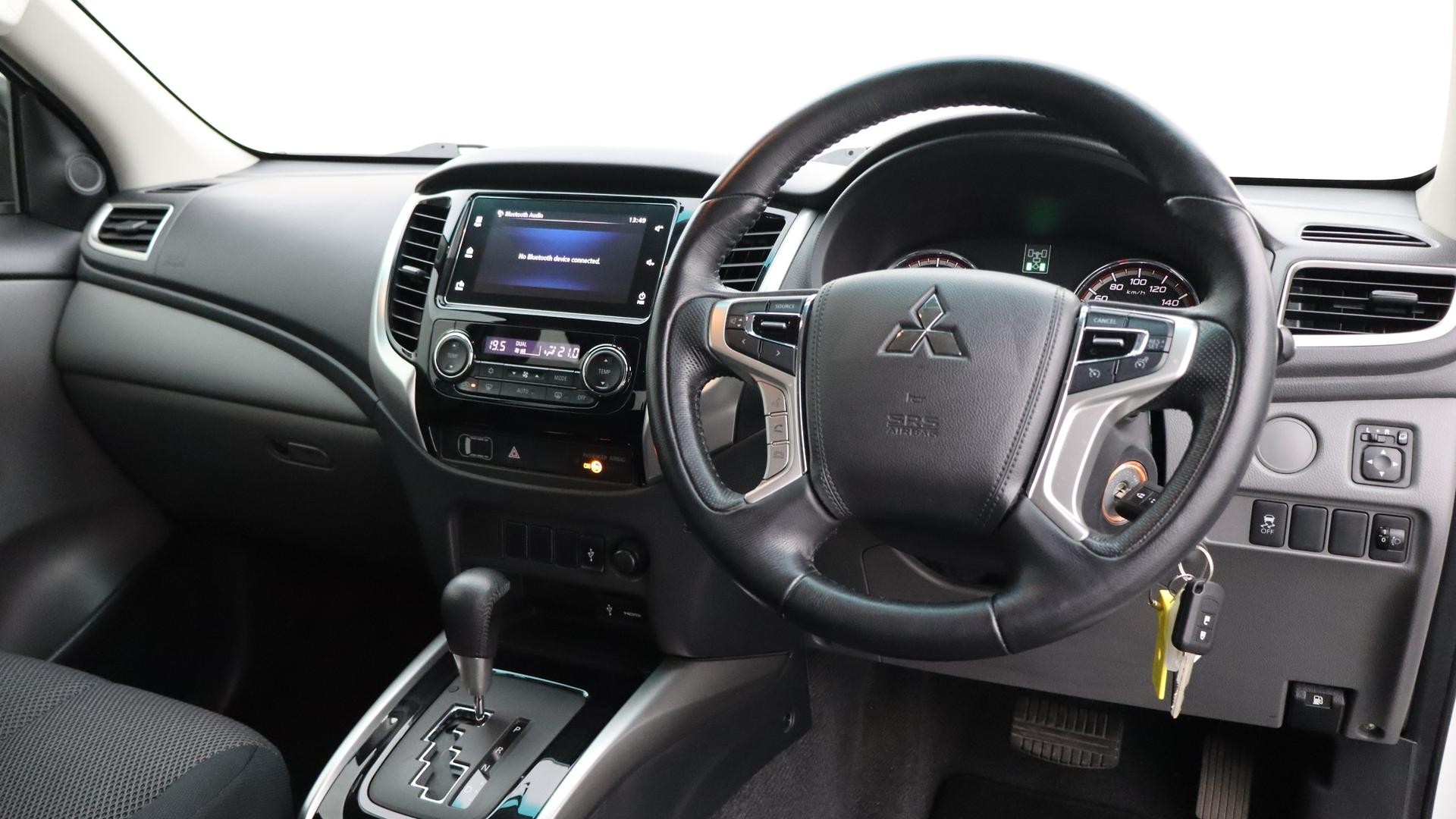 Mitsubishi Triton image 4