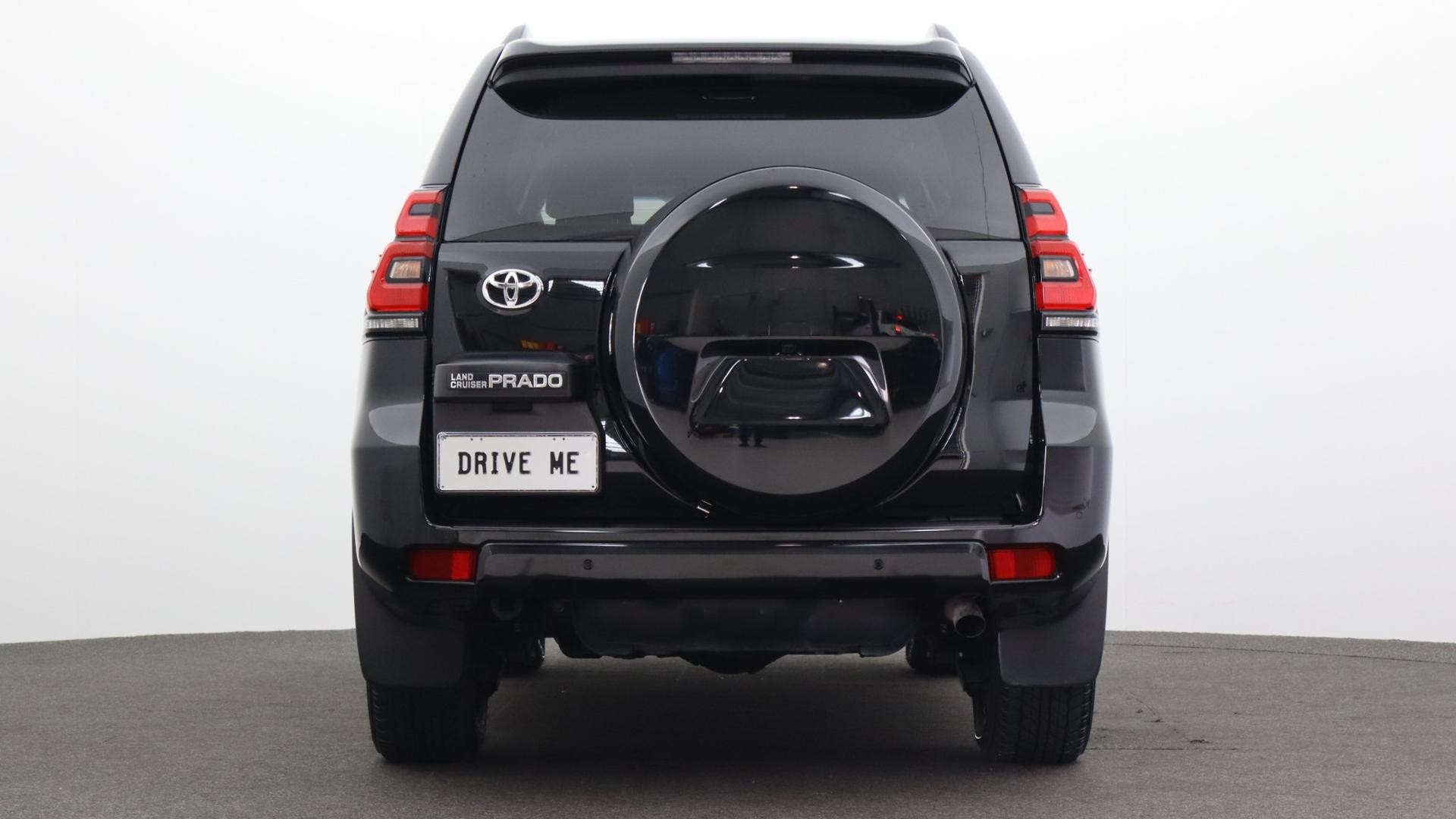 Toyota Landcruiser Prado image 3