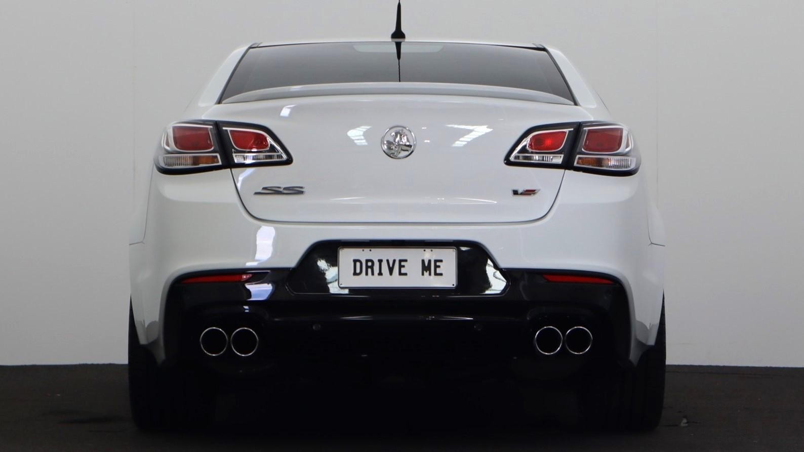 Holden Commodore image 3