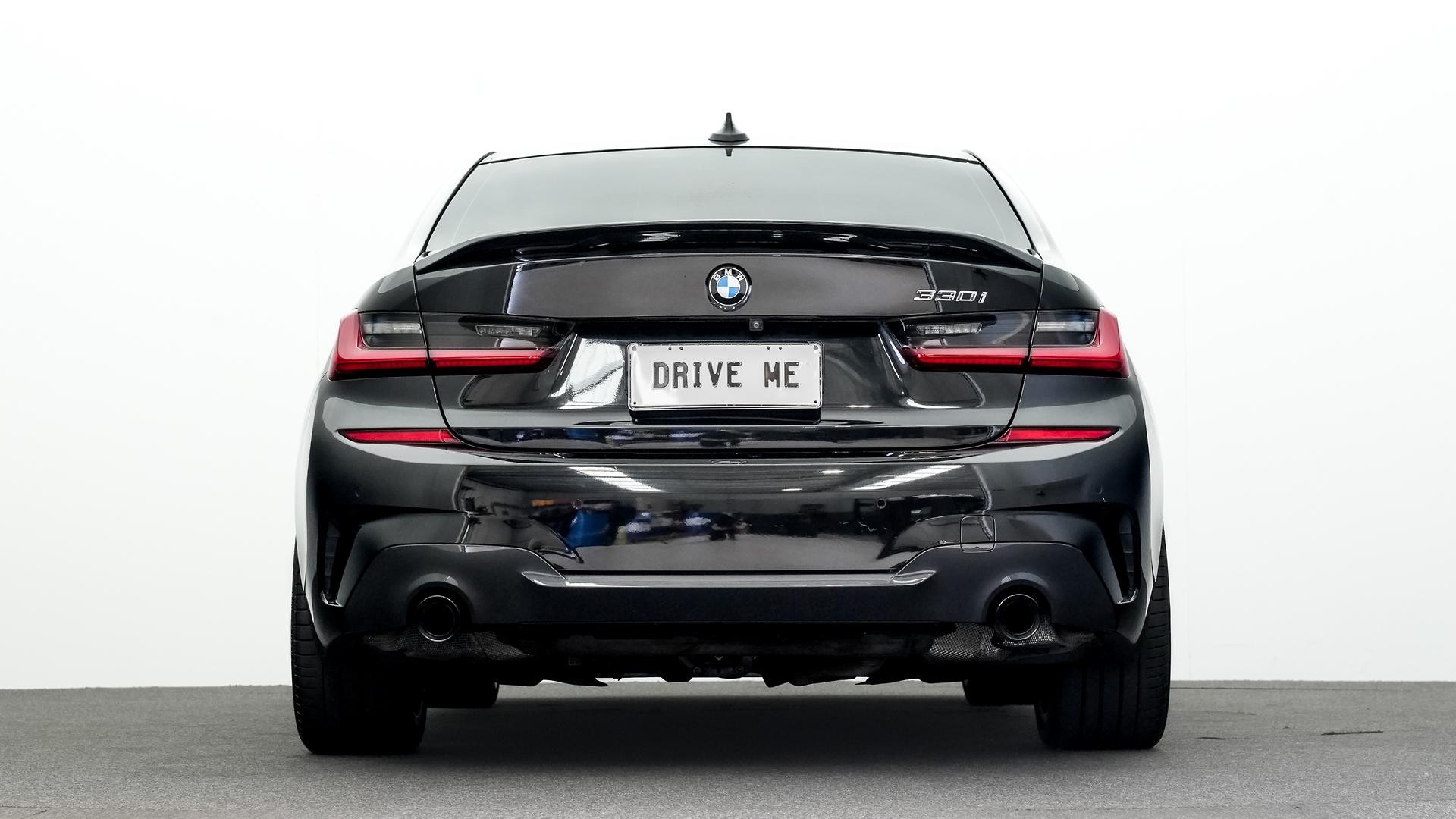 BMW 3 Series image 3