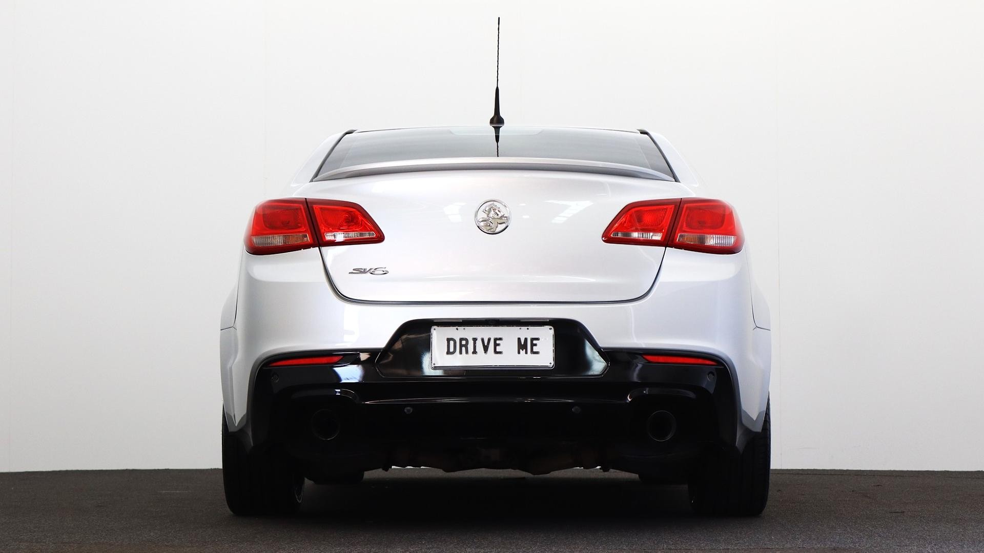 Holden Commodore image 3