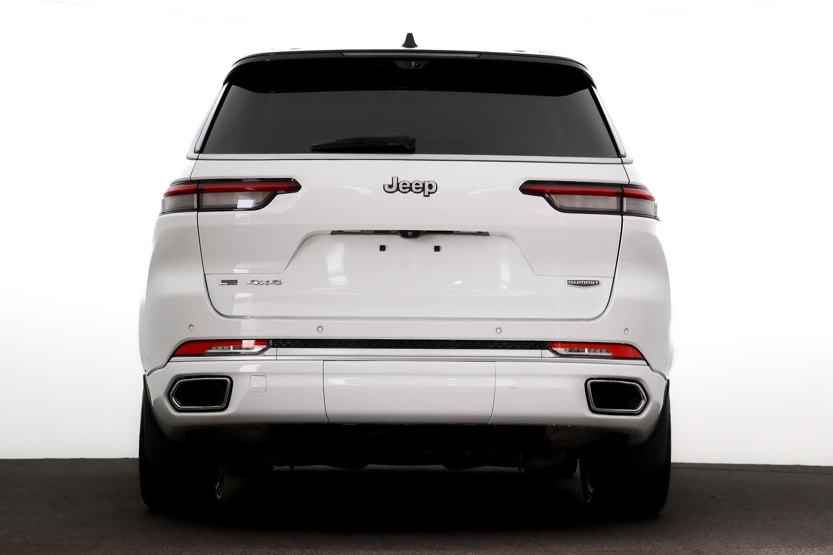 Jeep Grand Cherokee image 3