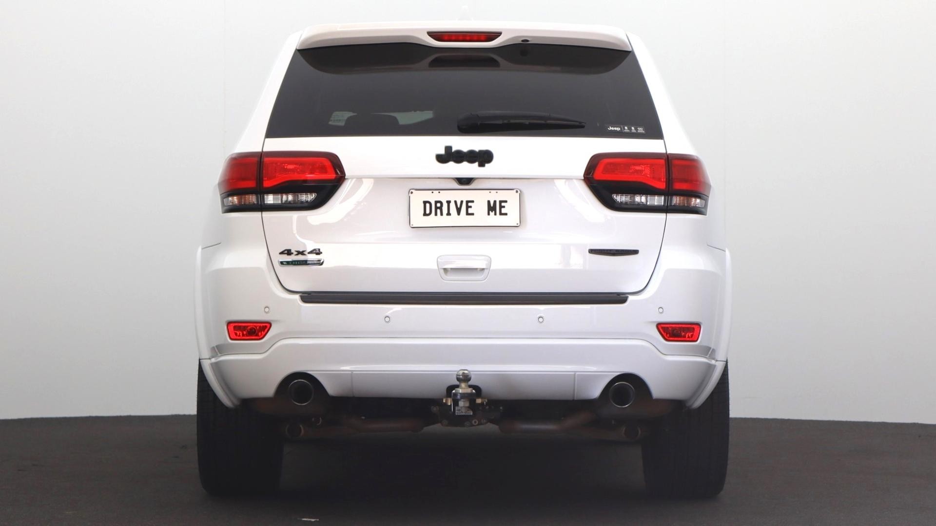 Jeep Grand Cherokee image 3