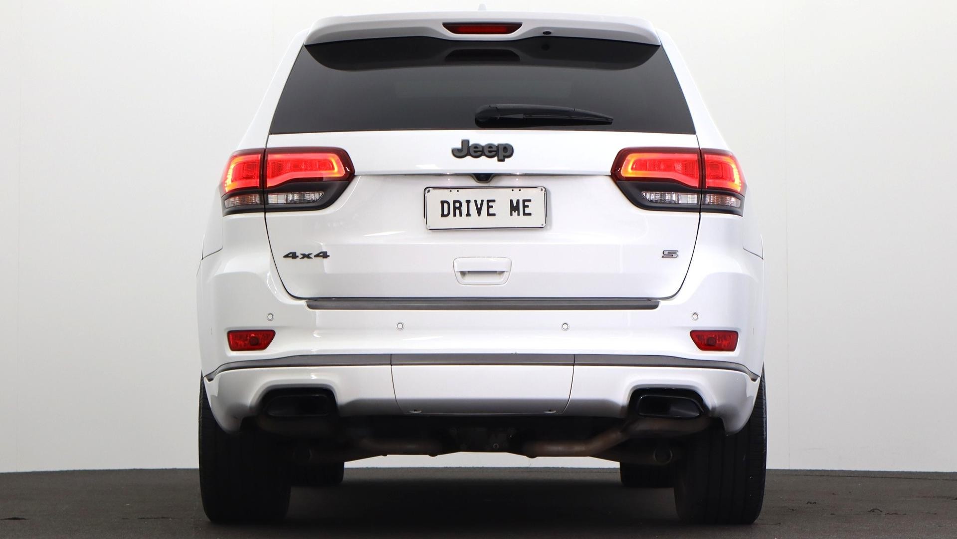 Jeep Grand Cherokee image 3