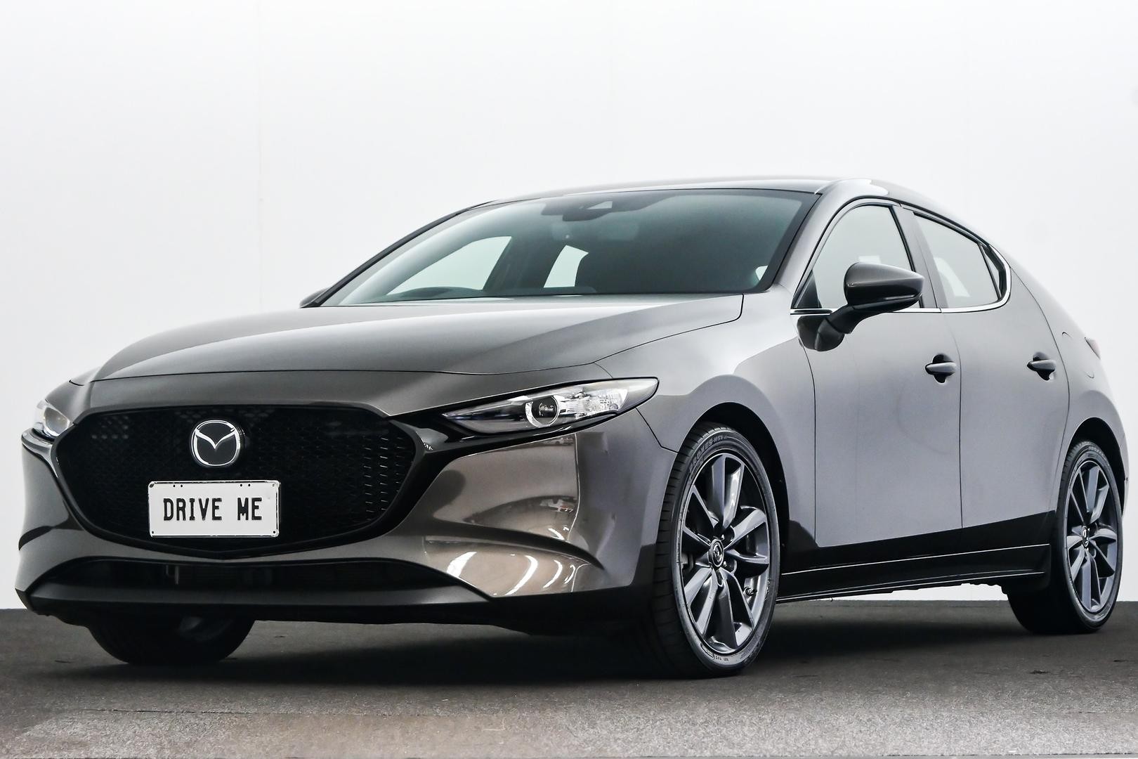Mazda 3 image 1