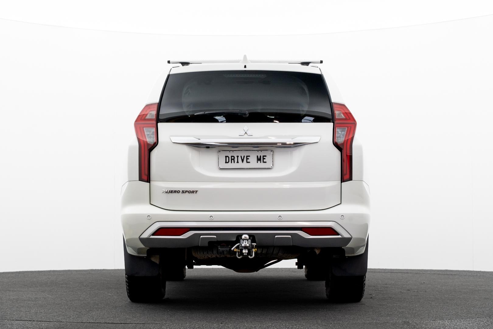 Mitsubishi Pajero Sport image 3