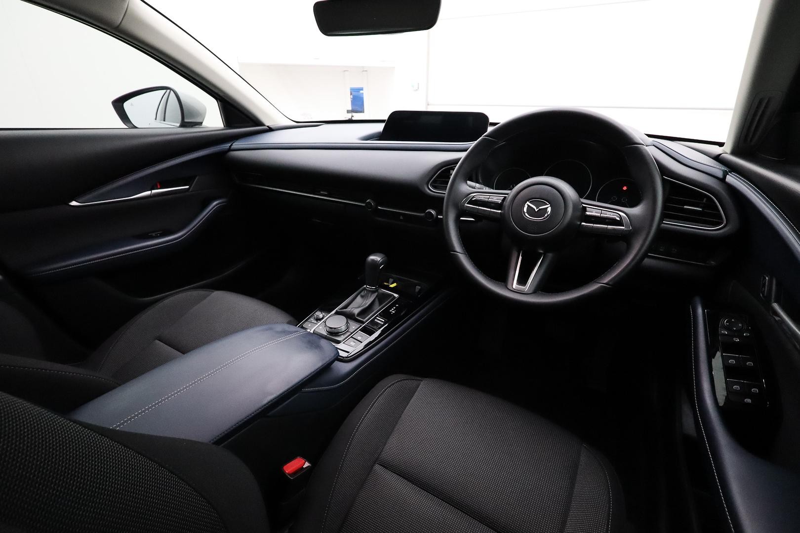 Mazda Cx-30 image 4