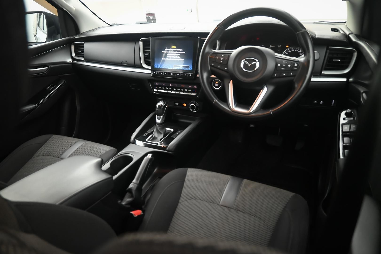 Mazda Bt-50 image 4