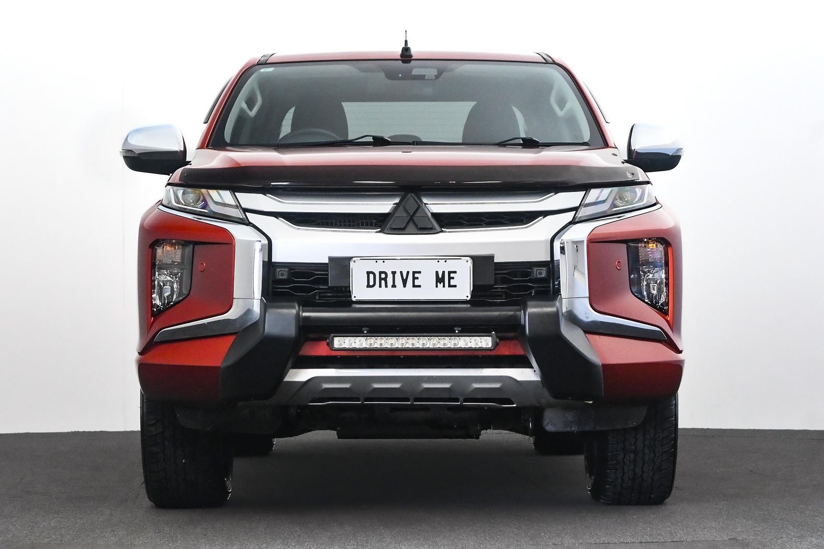 Mitsubishi Triton image 2