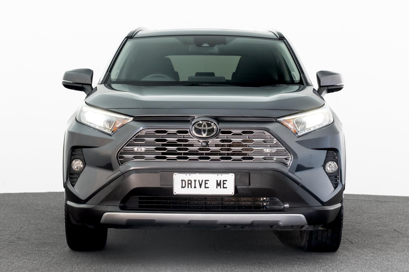 Toyota Rav4 image 2