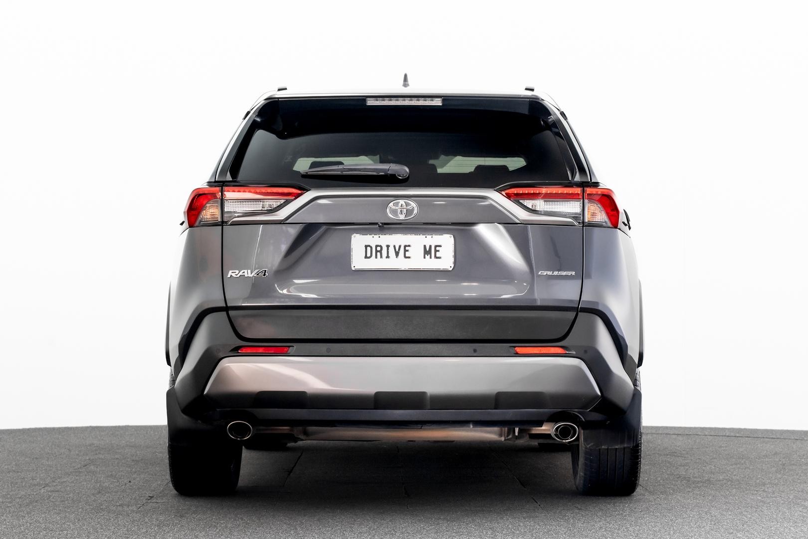 Toyota Rav4 image 3