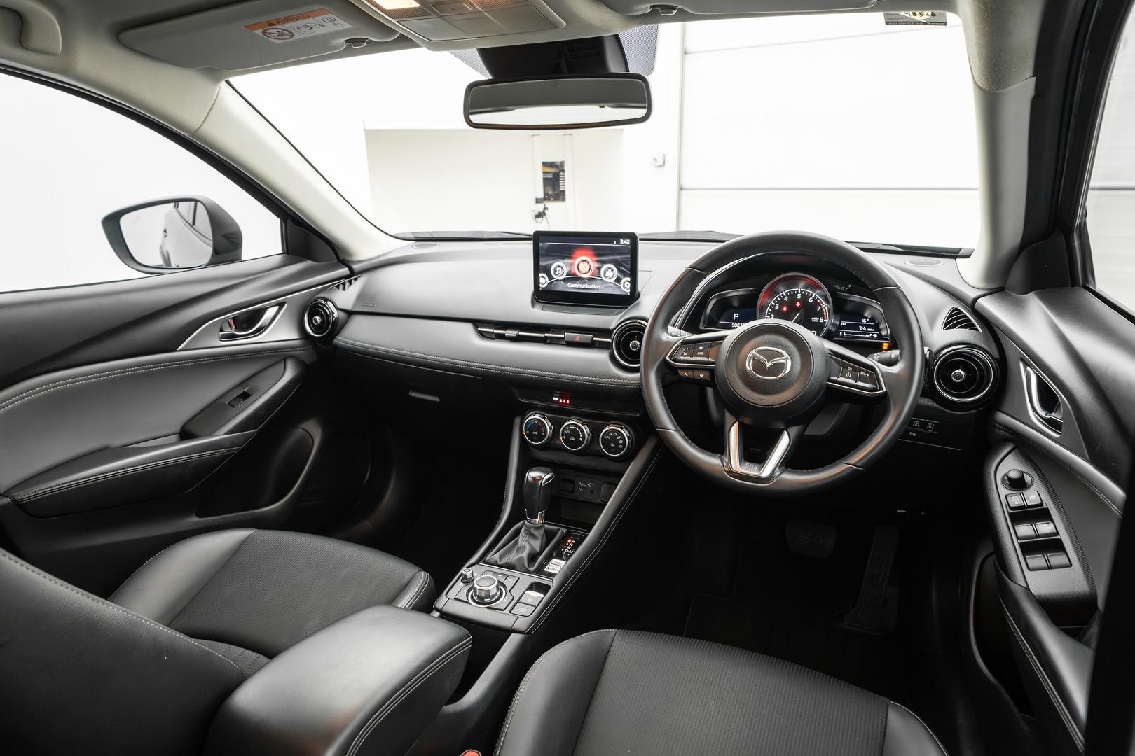 Mazda Cx-3 image 4