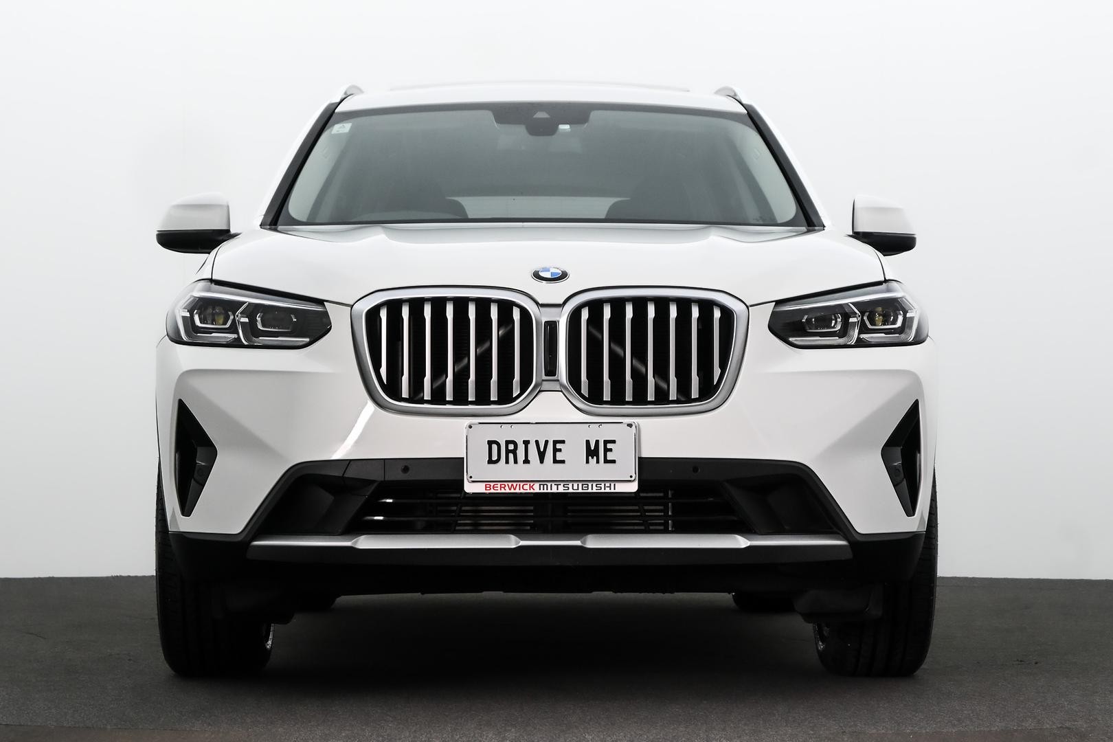 BMW X3 image 2