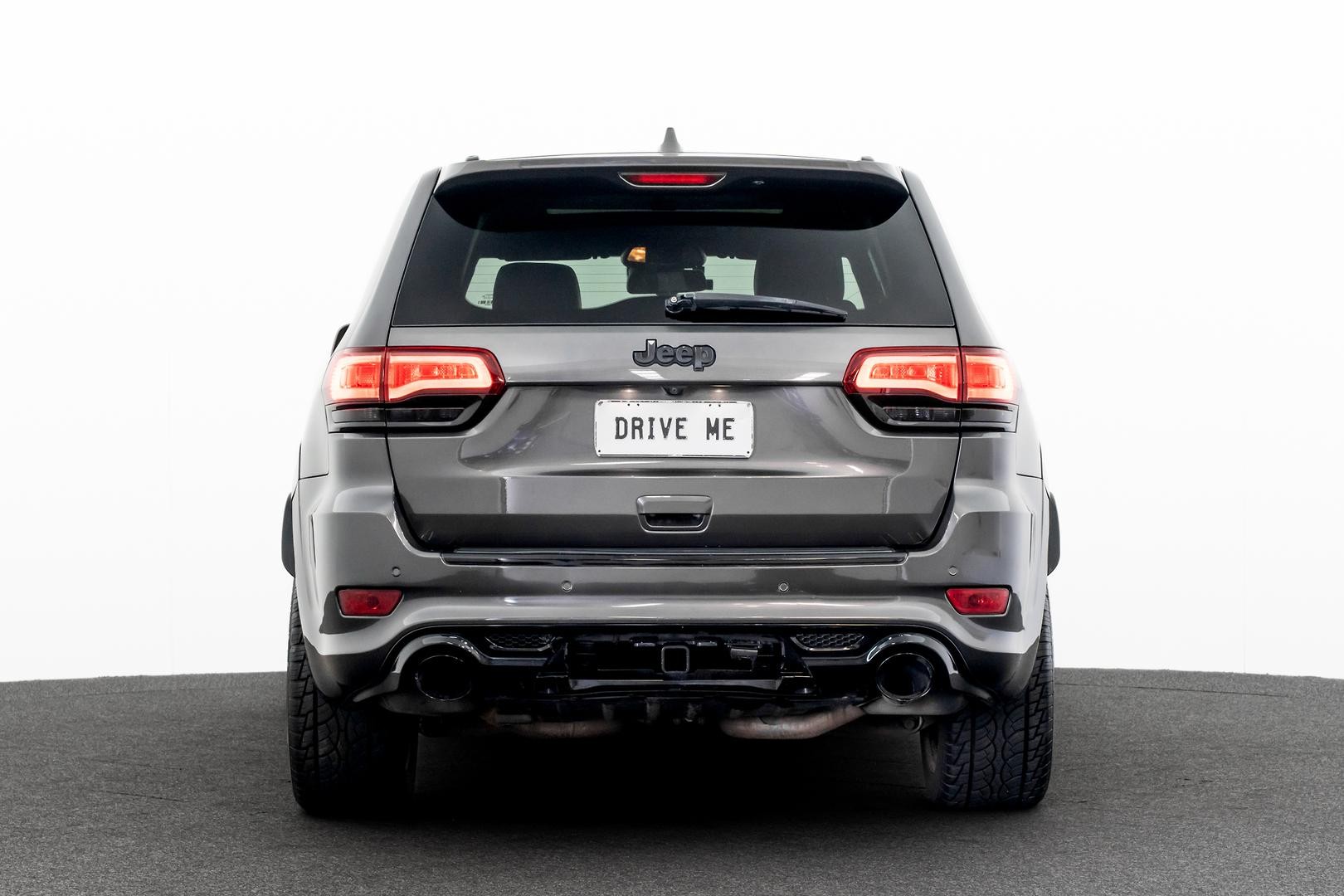Jeep Grand Cherokee image 3