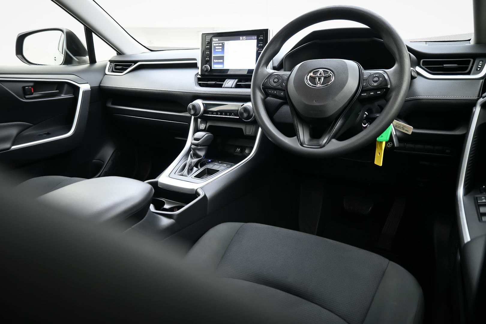 Toyota Rav4 image 4
