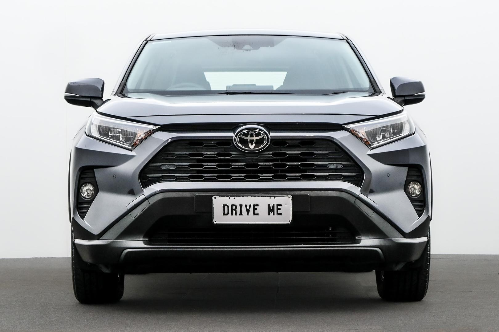 Toyota Rav4 image 2