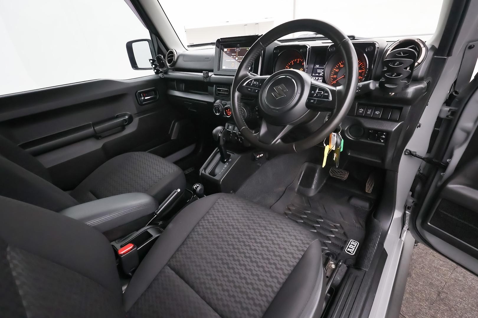 Suzuki Jimny image 4
