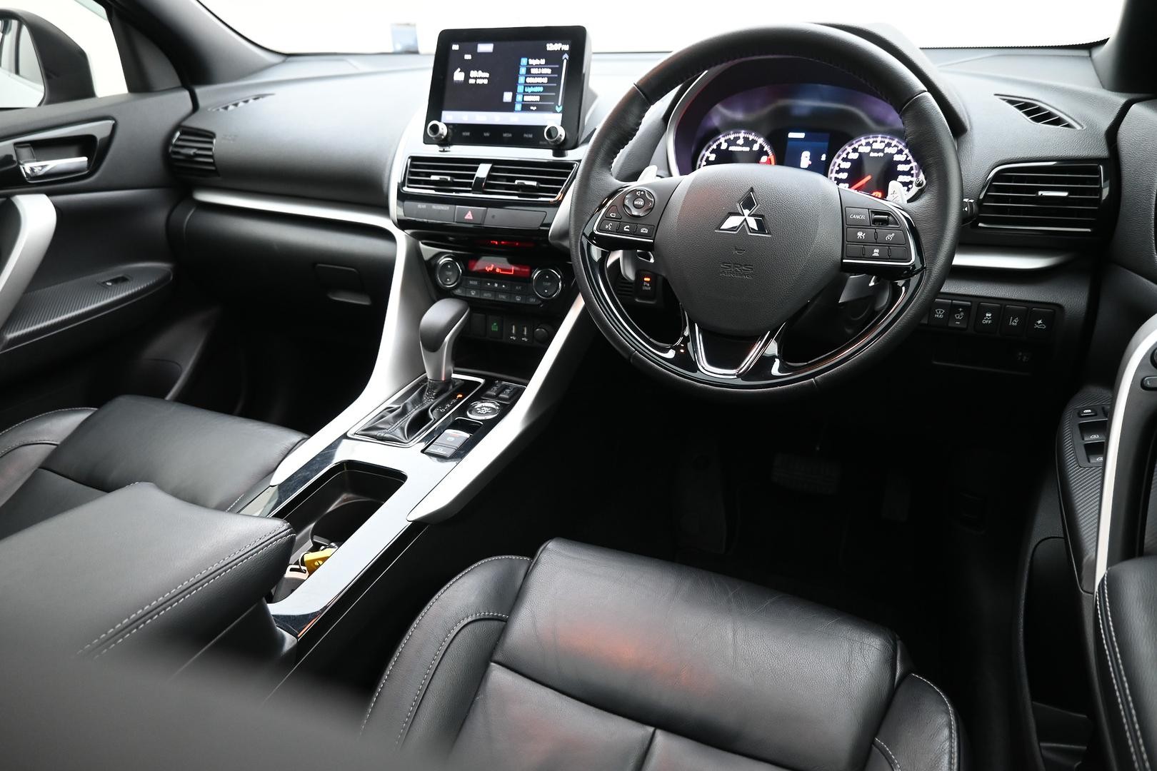 Mitsubishi Eclipse Cross image 4
