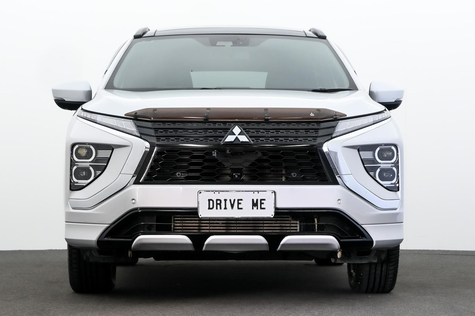 Mitsubishi Eclipse Cross image 2