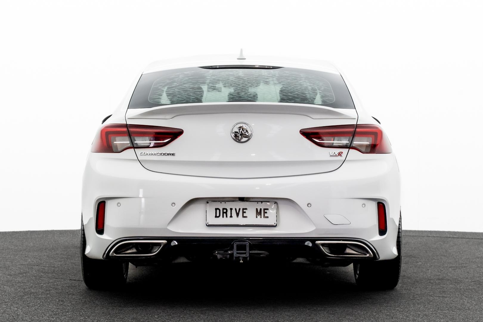 Holden Commodore image 3