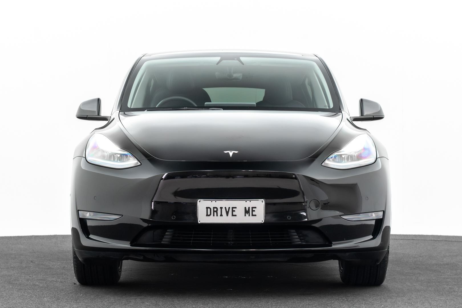 Tesla Model Y image 2