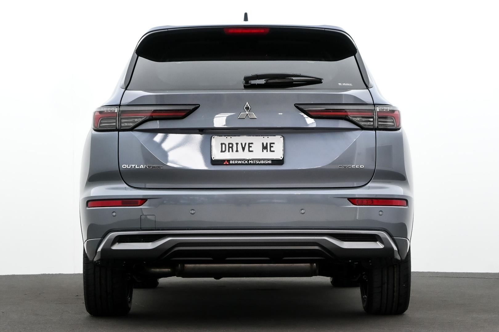 Mitsubishi Outlander image 3