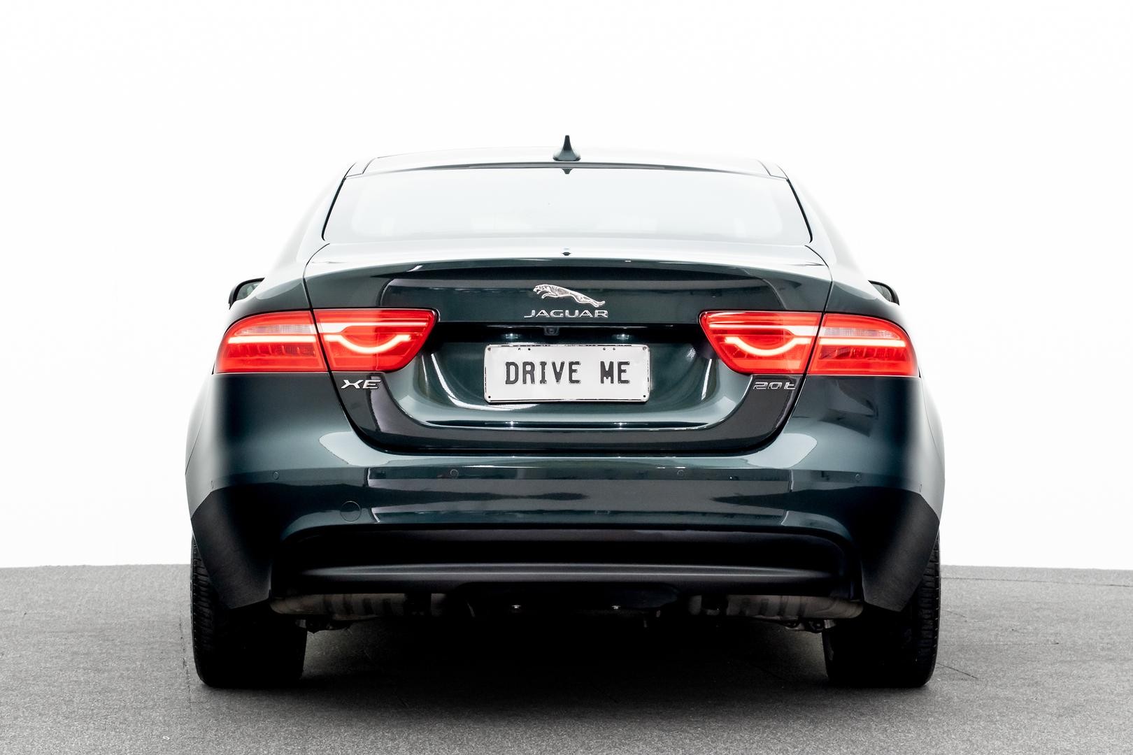 Jaguar Xe image 3