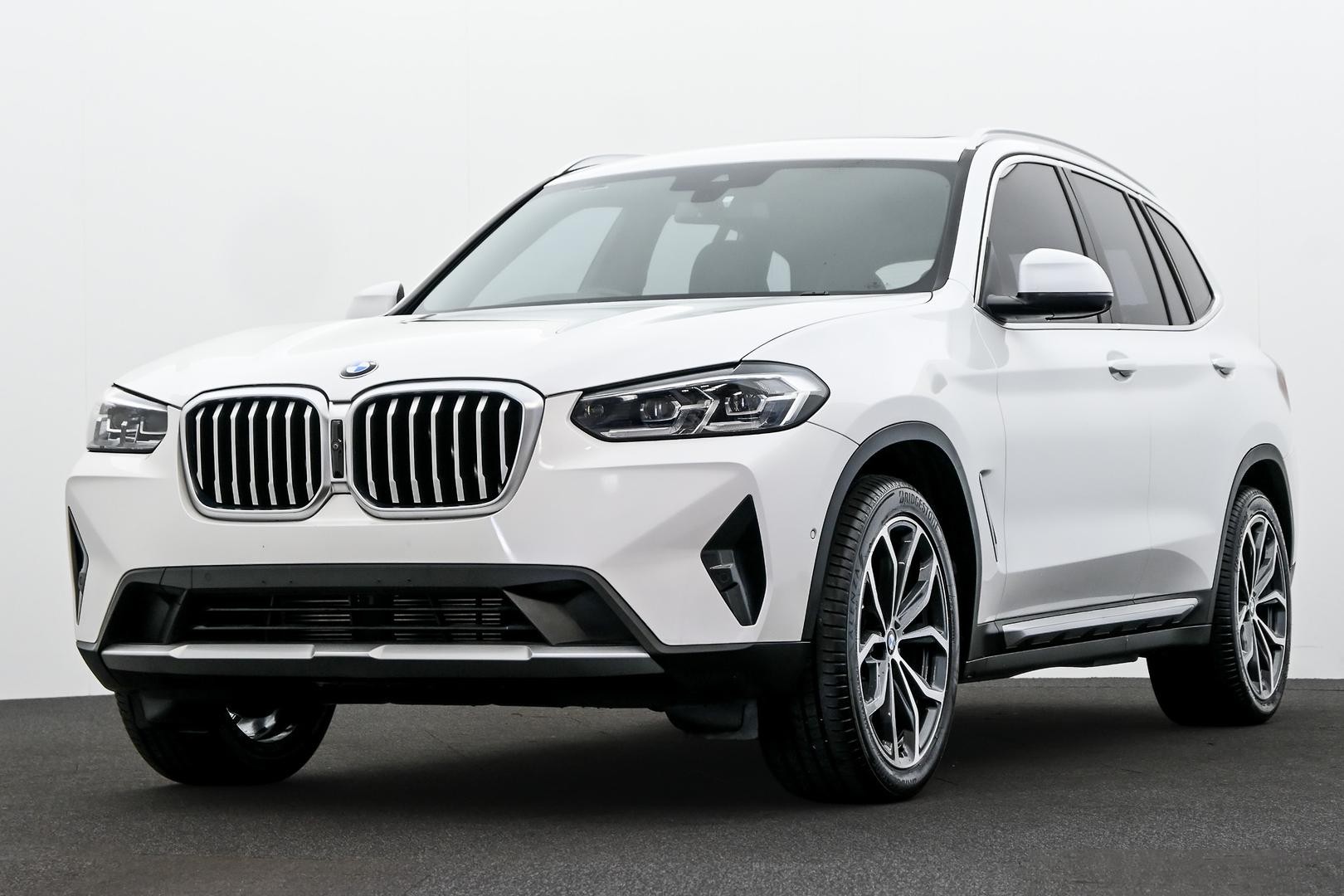 BMW X3 image 1