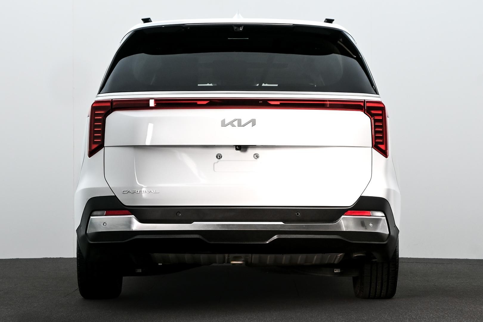 Kia Carnival image 3
