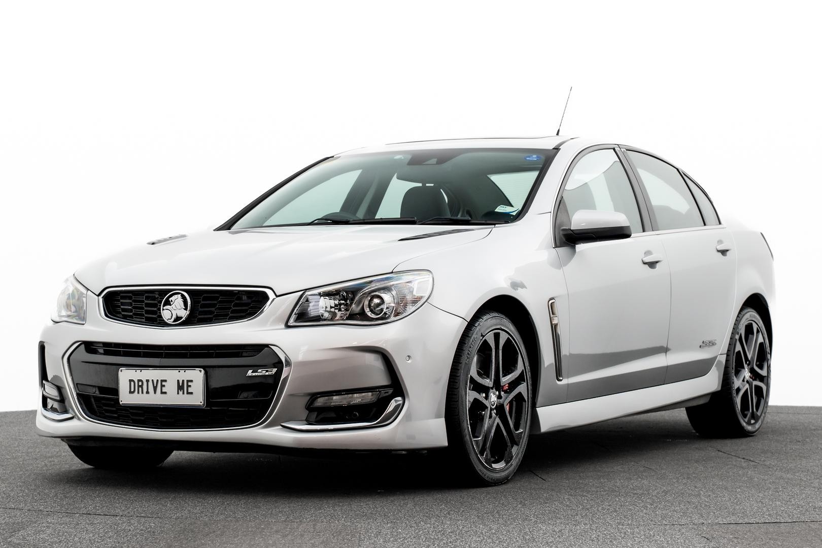 Holden Commodore image 1