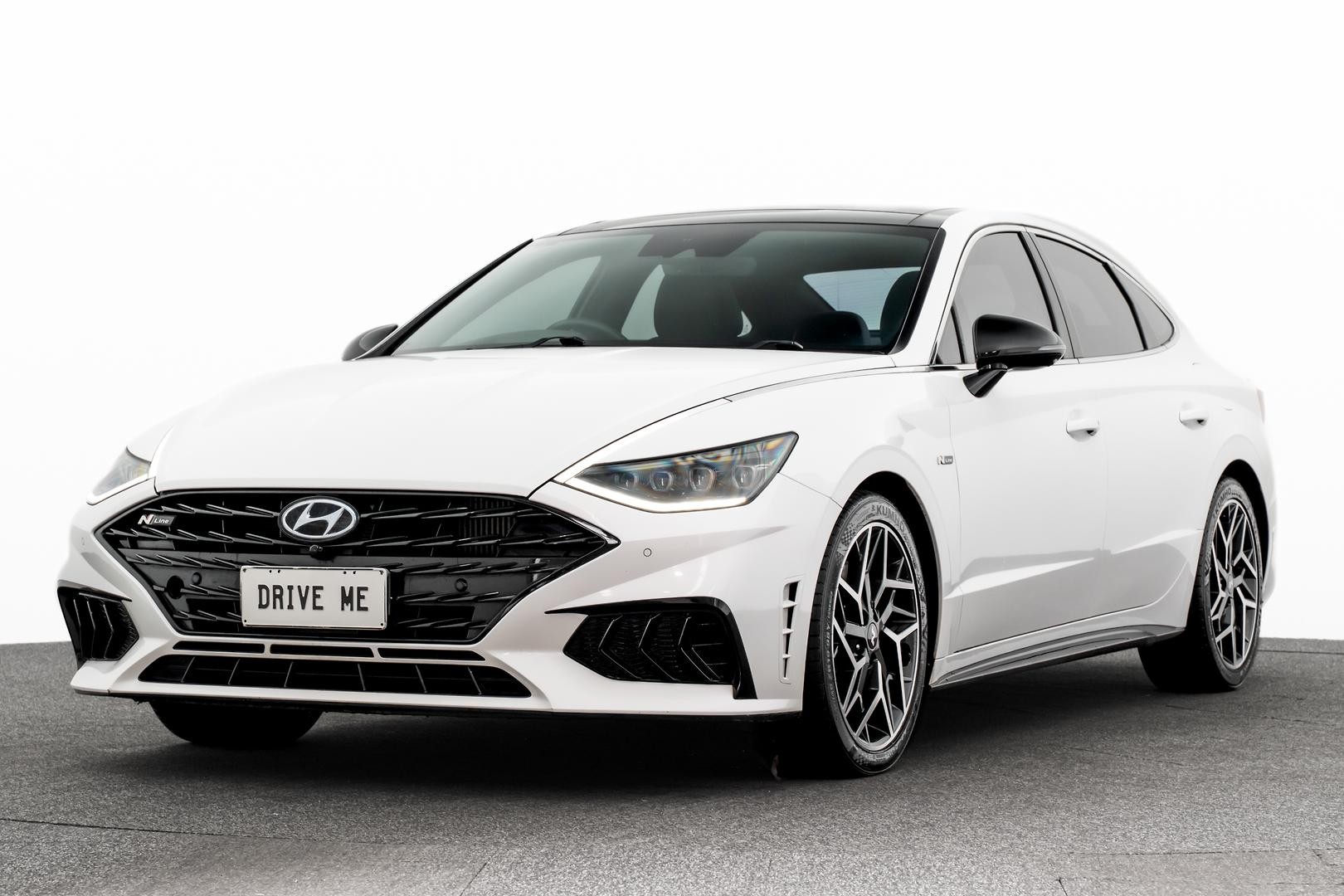 Hyundai Sonata image 1
