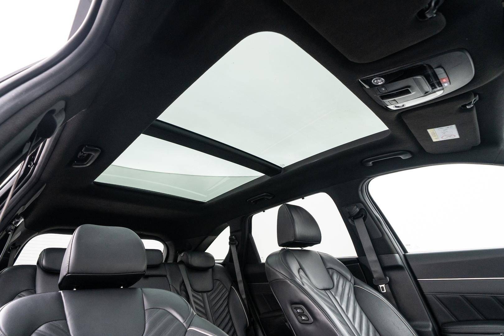 Kia Sorento image 4