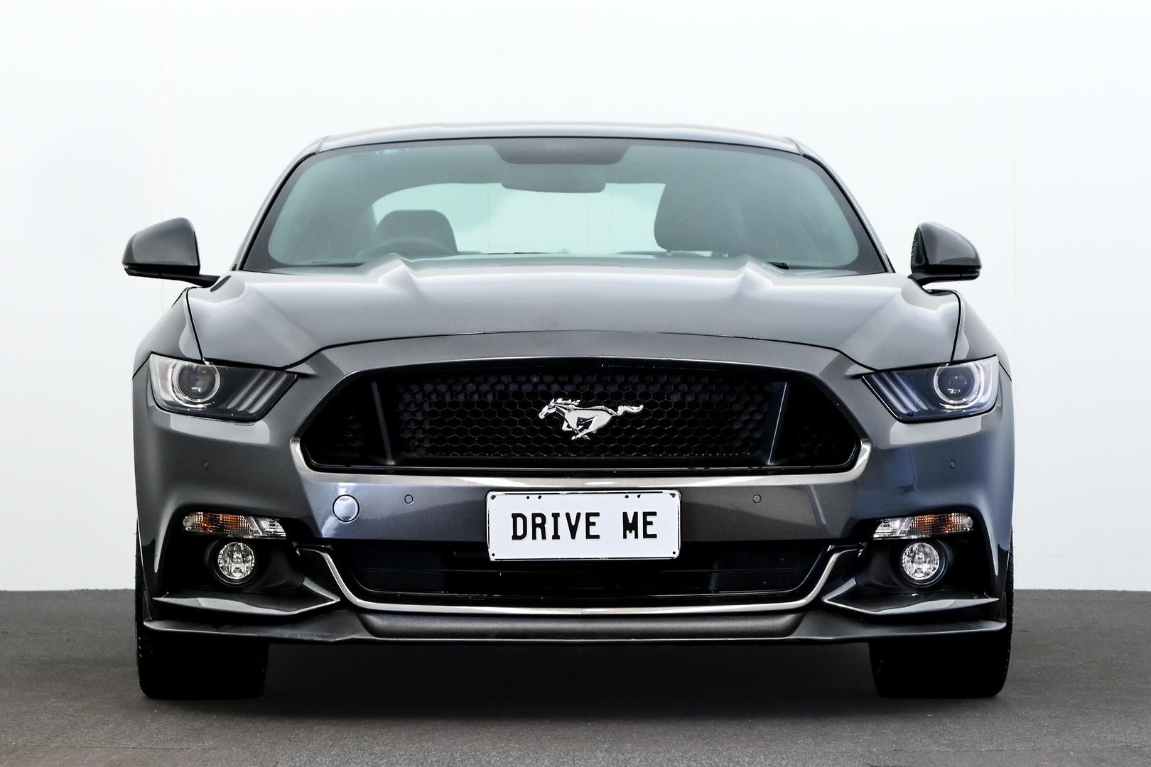 Ford Mustang image 2