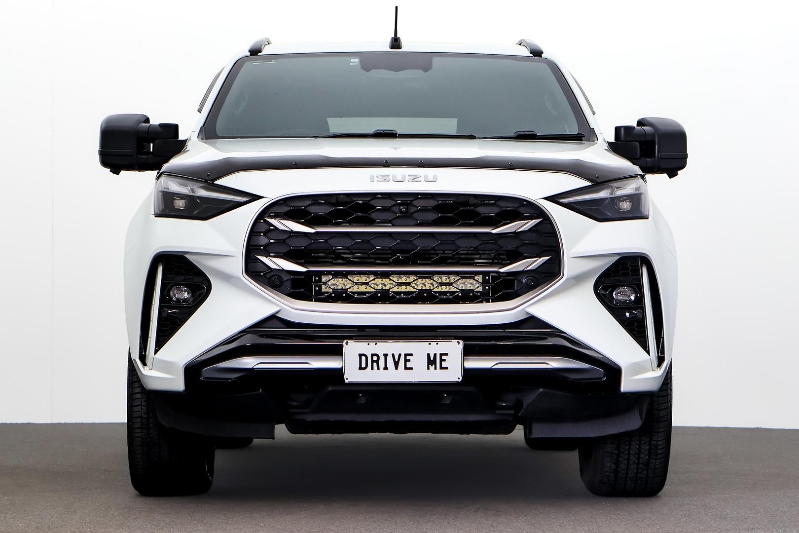 Isuzu Mu-x image 2