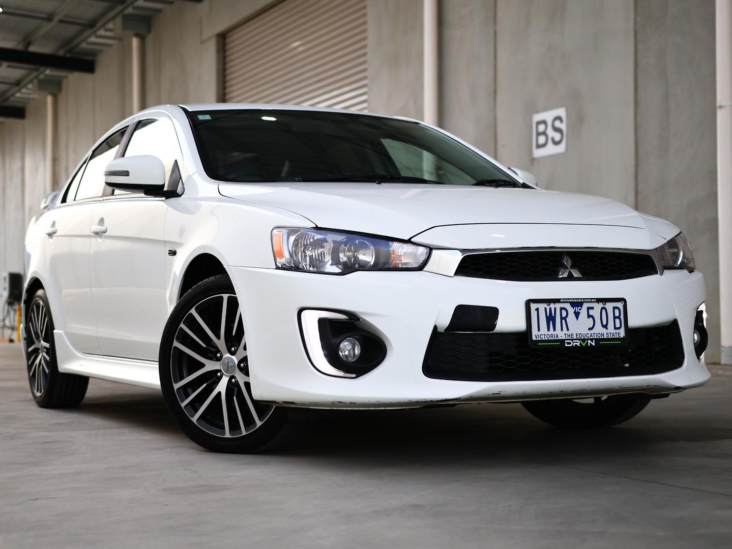 Mitsubishi Lancer image 1