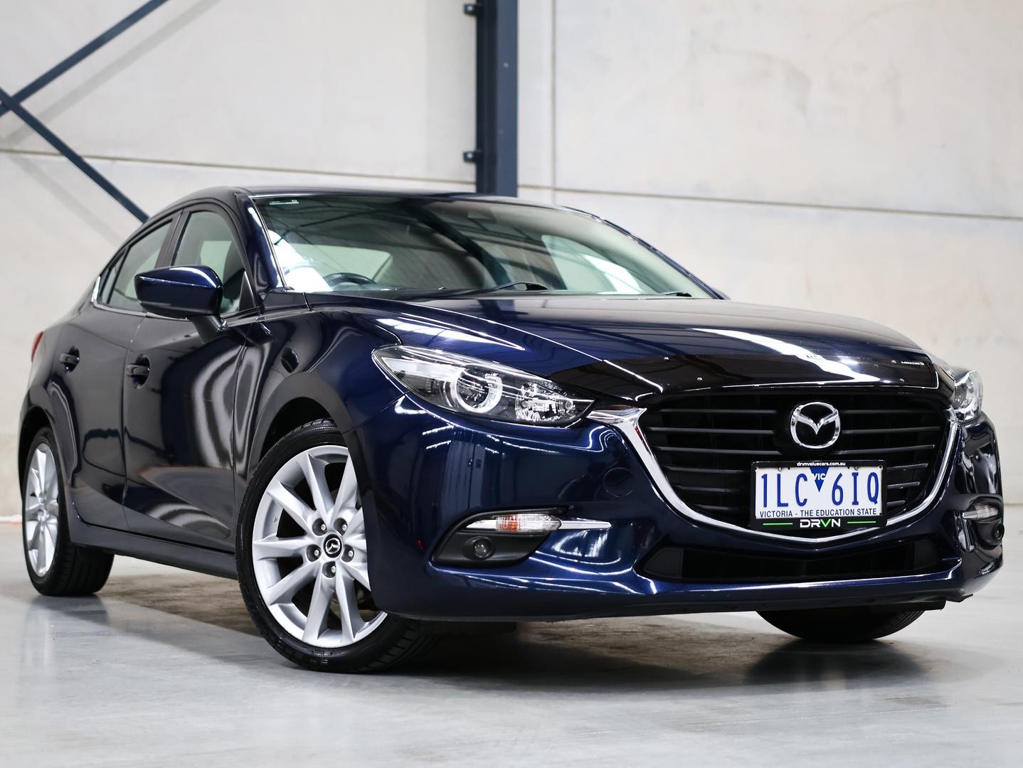 Mazda 3 image 1