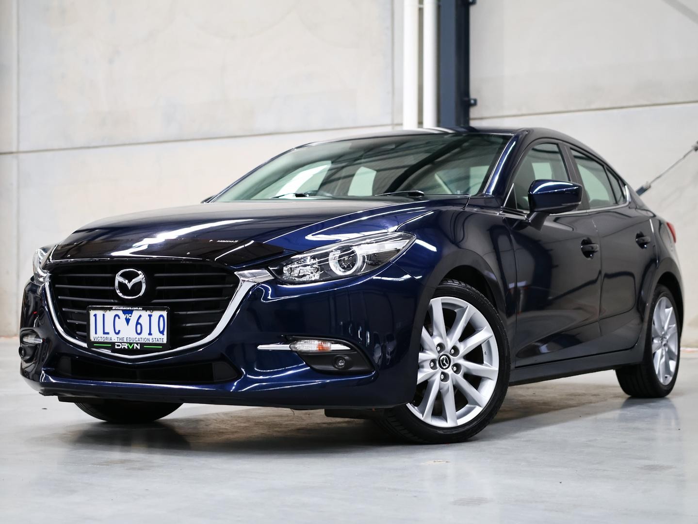 Mazda 3 image 3