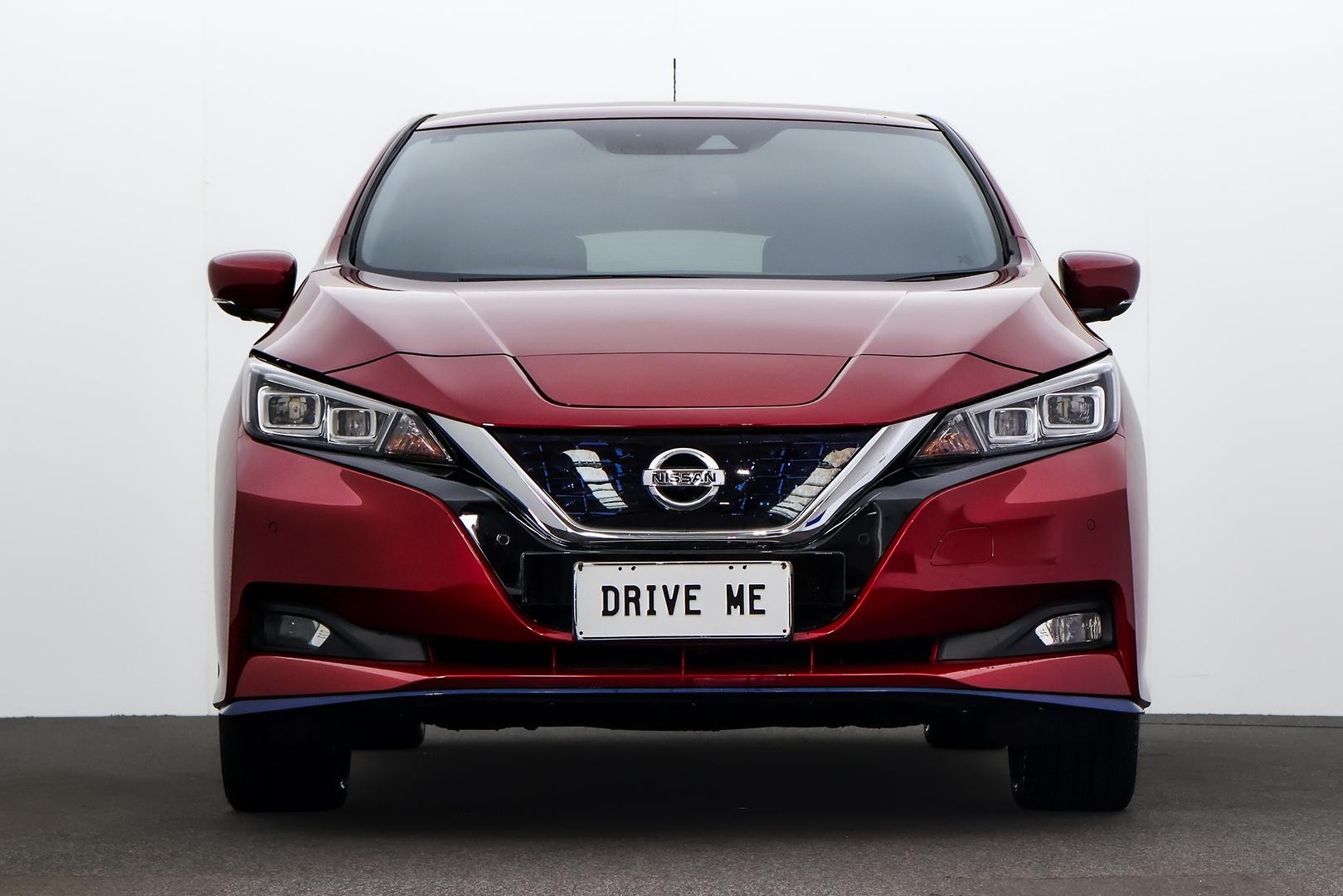 Nissan Leaf image 2