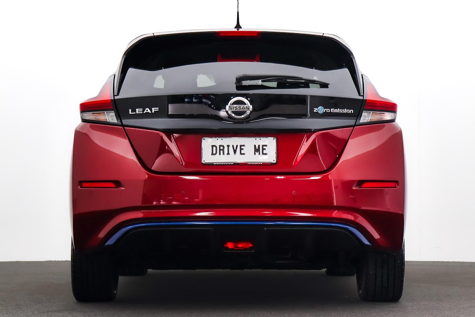 Nissan Leaf image 3