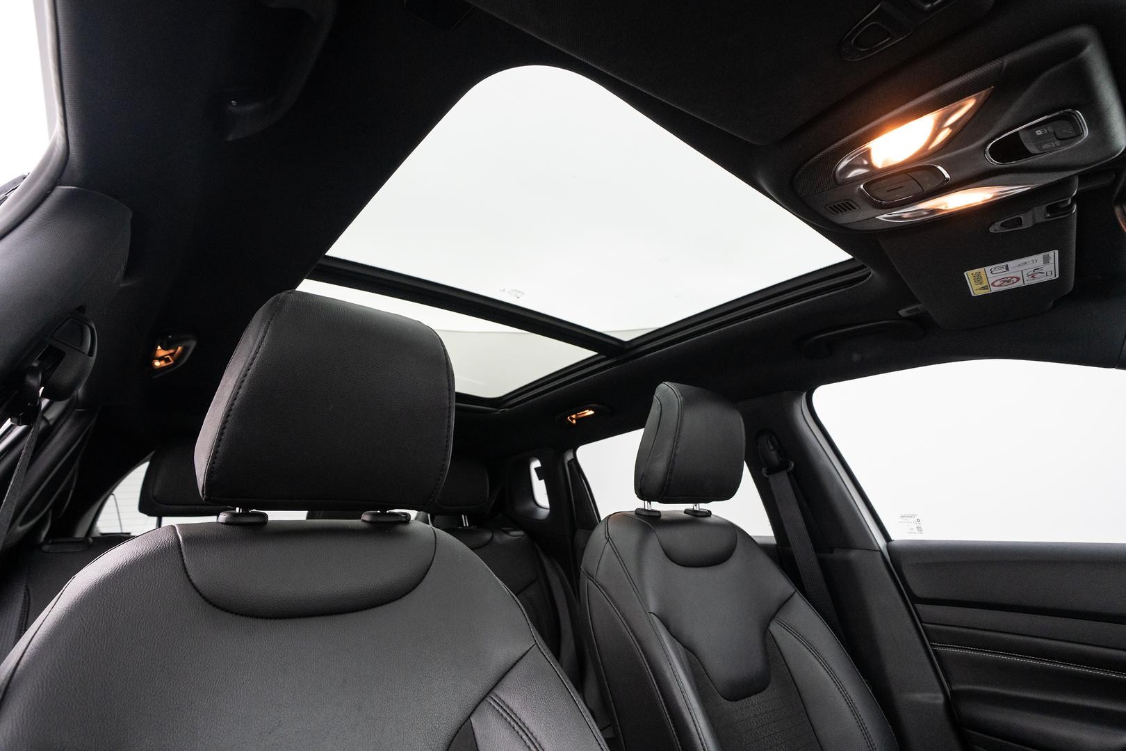 Jeep Compass image 4